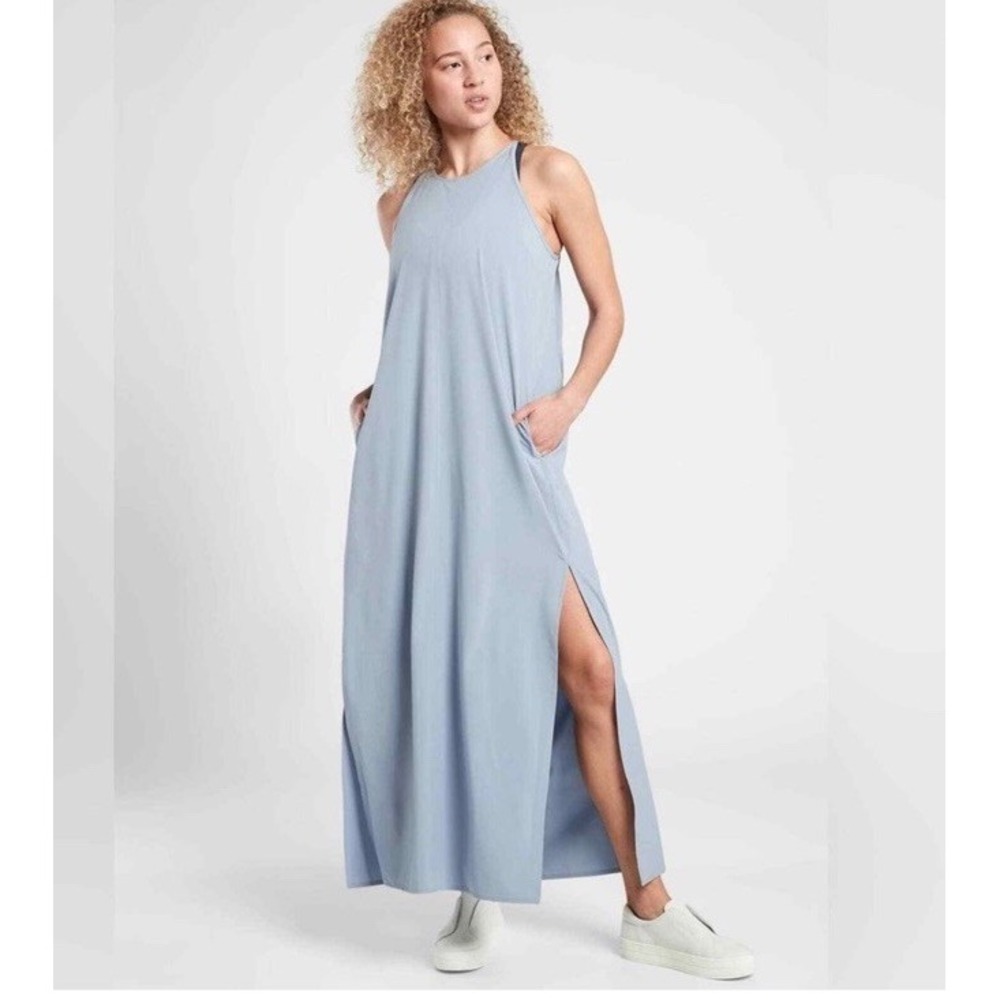 Athleta Hayes Light‎ Dusty Blue Star Pleated Back Maxi Dress Sz Large EUC